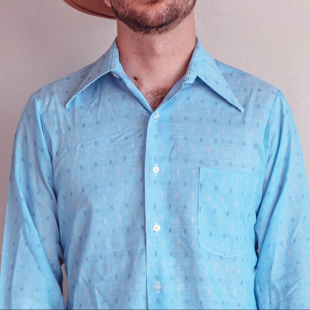 Vintage 70’s Baby Blue Button Down M